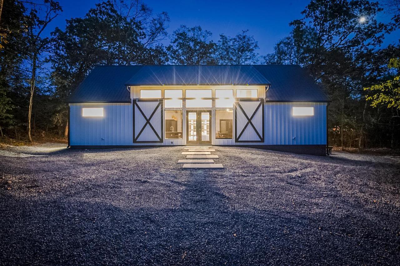 "The Barndo" 4Br Luxury Cabin, Hot Tub, Fire Pit, Bunks, Arcades, Playhouse! Broken Bow Exterior foto
