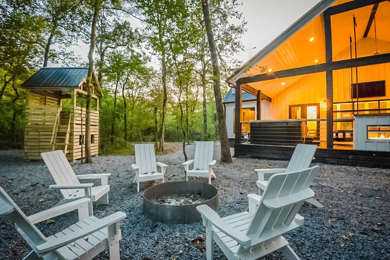 "The Barndo" 4Br Luxury Cabin, Hot Tub, Fire Pit, Bunks, Arcades, Playhouse! Broken Bow Exterior foto