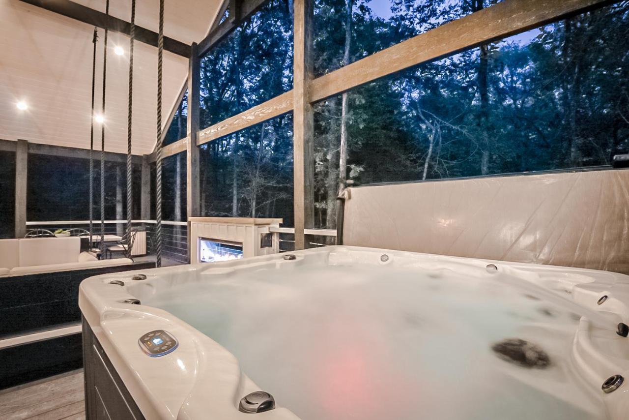 "The Barndo" 4Br Luxury Cabin, Hot Tub, Fire Pit, Bunks, Arcades, Playhouse! Broken Bow Exterior foto